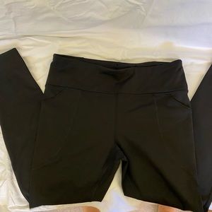 Women’s yoga pants